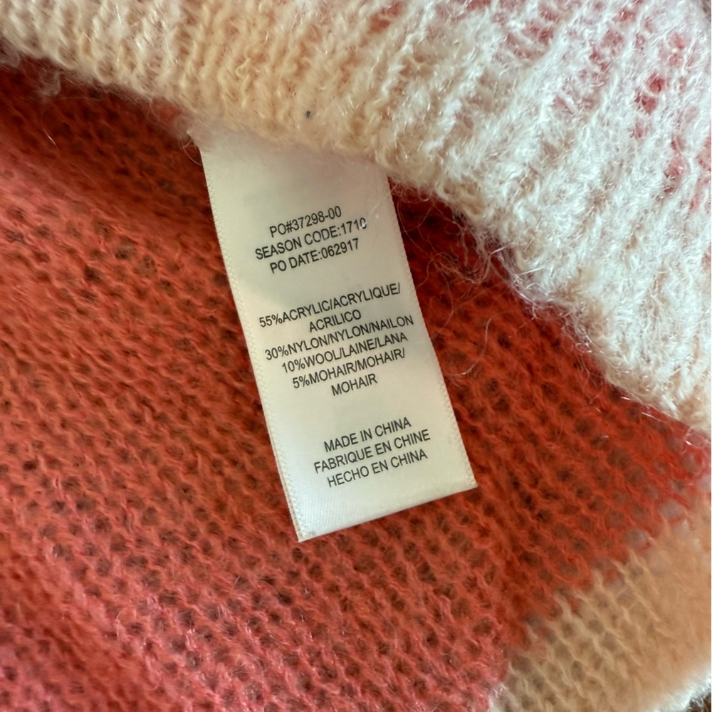 🦊 Splendid Coral Crew Neck Sweater - Picture 7 of 9